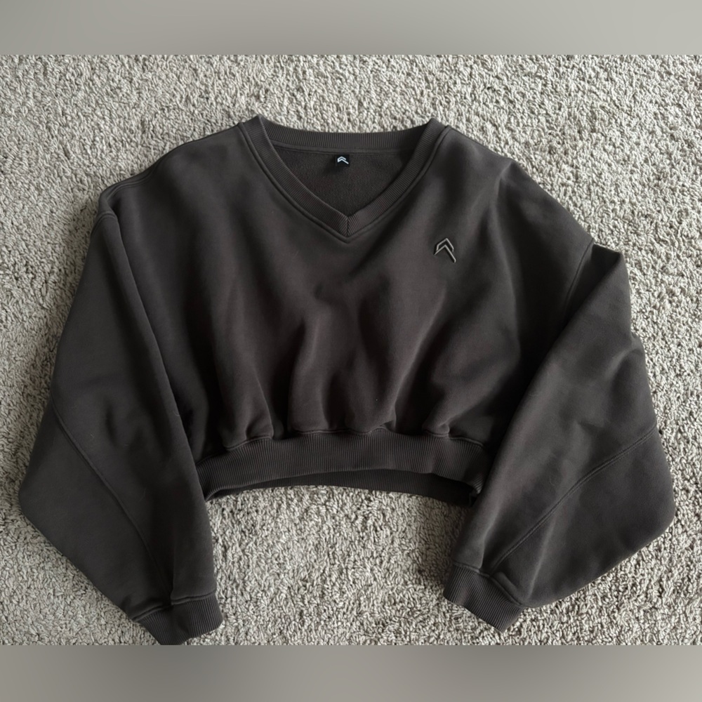 Oner Active all day light-weight oversized v-neck